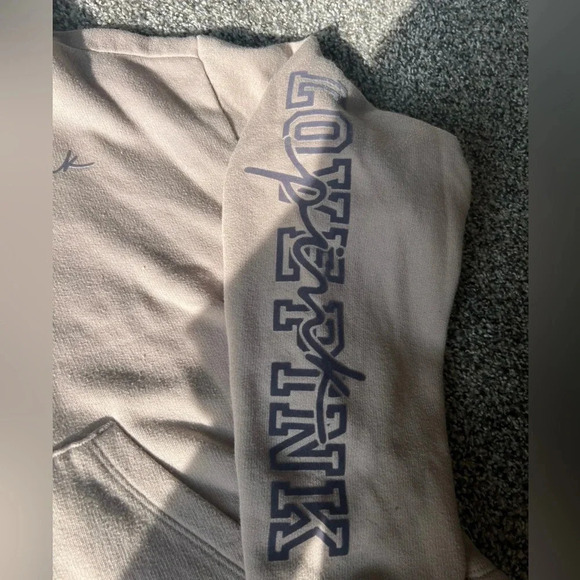 Pink cropped hoodie - Picture 4 of 5